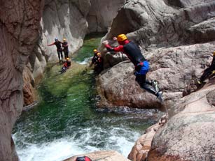 Camping canyoning Corse